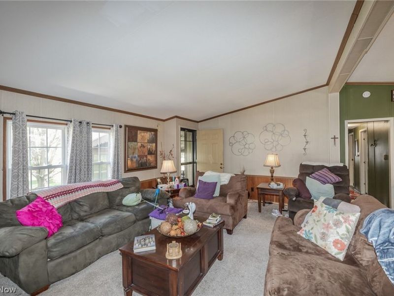 63 Parkway Drive, Olmsted Township, OH 44138 Photo 16