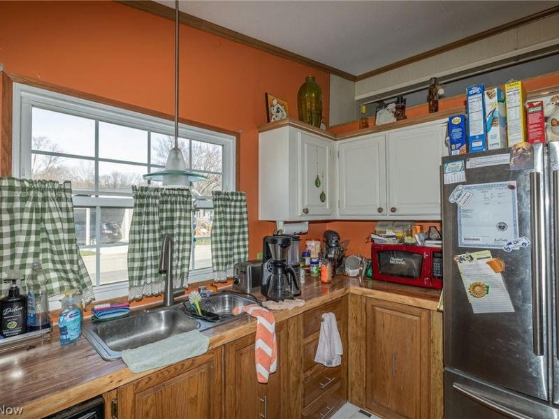 63 Parkway Drive, Olmsted Township, OH 44138 Photo 24