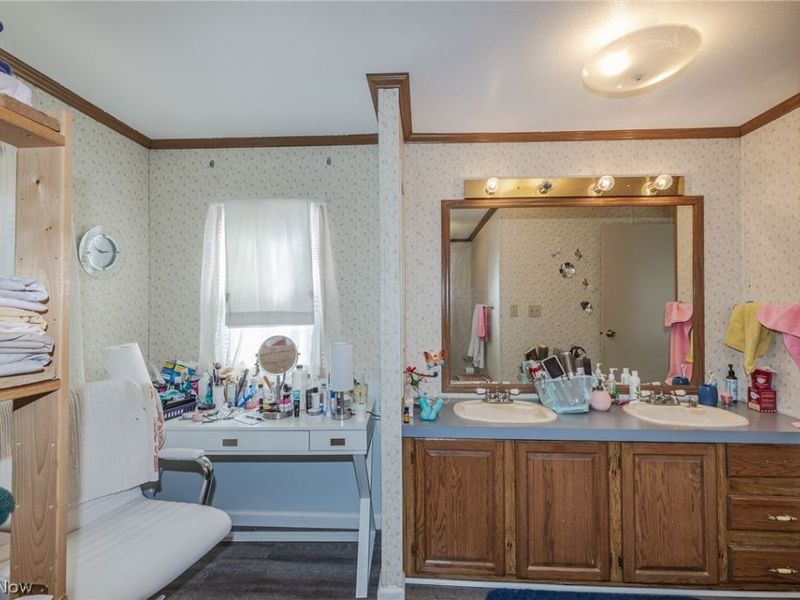 63 Parkway Drive, Olmsted Township, OH 44138 Photo 7