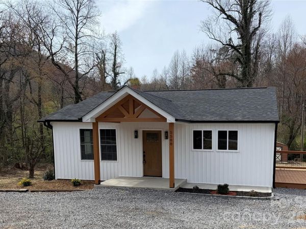 5588 Sugar Hill Road, Marion, NC 28752