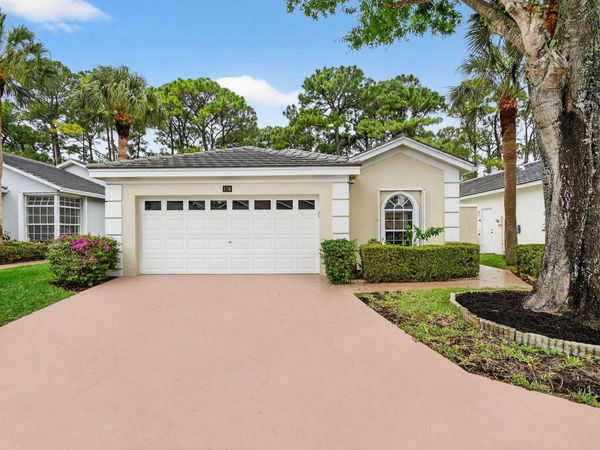 176 Harbor Lake Circle, Greenacres, FL 33413
