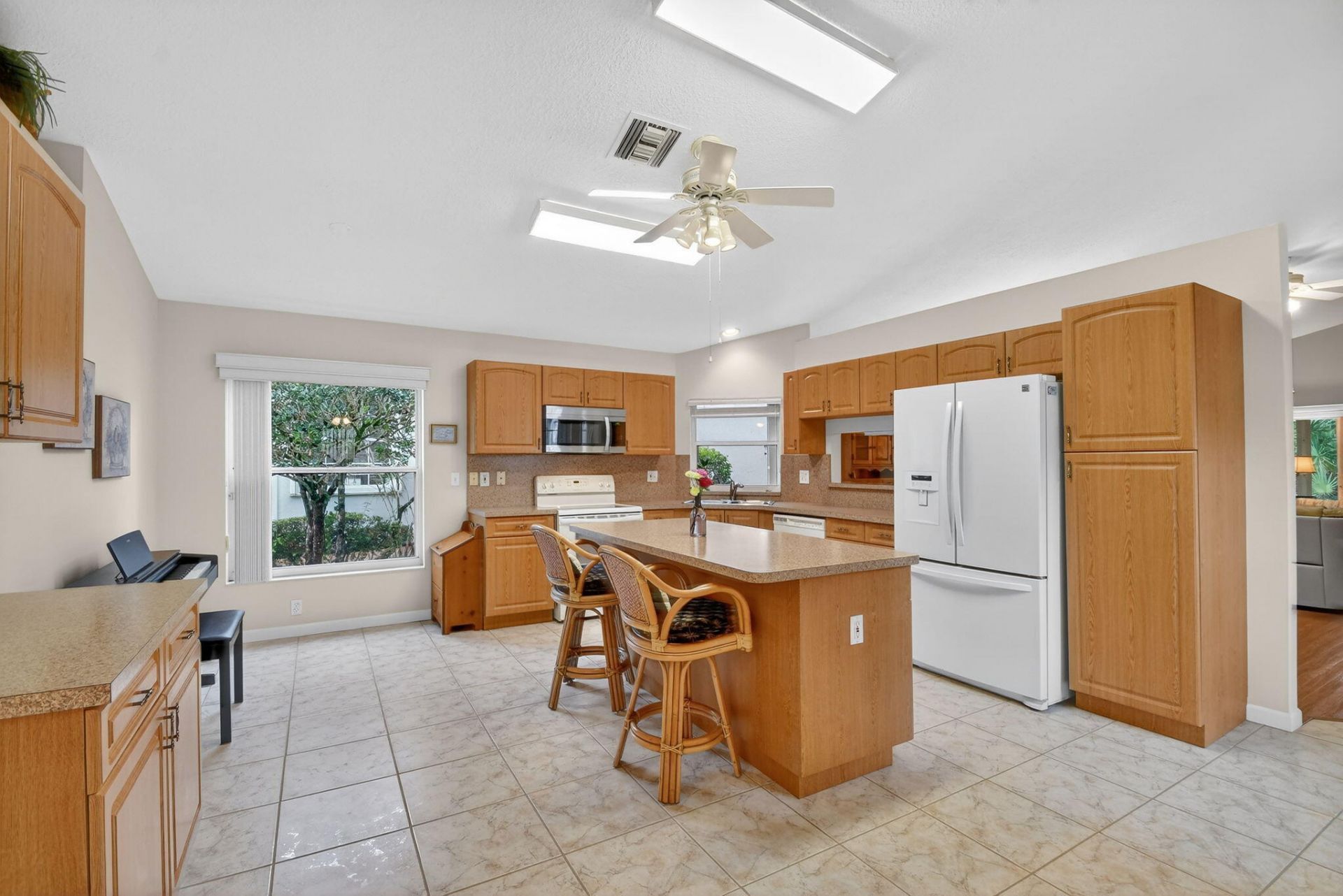 176 Harbor Lake Circle, Greenacres, FL 33413 Photo