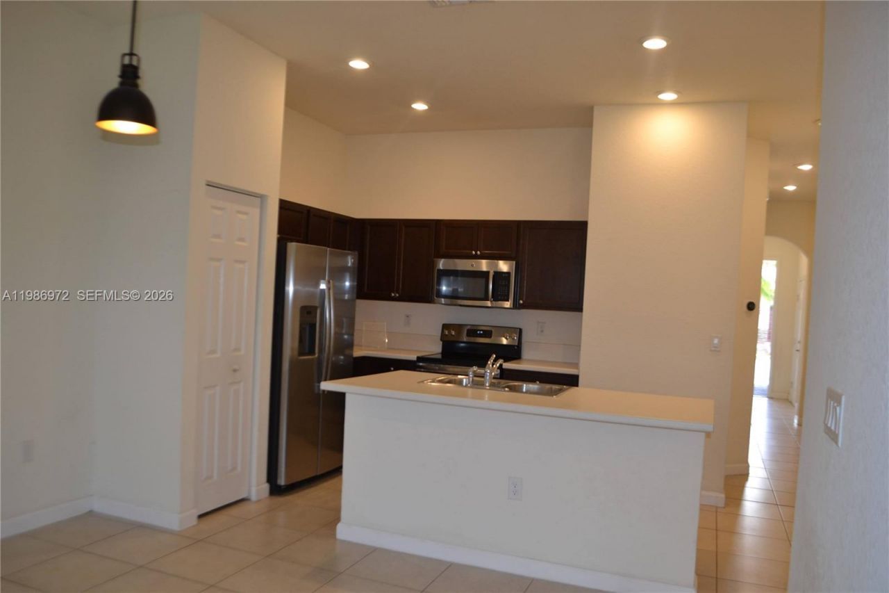 164 NE 23rd Ter , Homestead, FL 33033 Photo