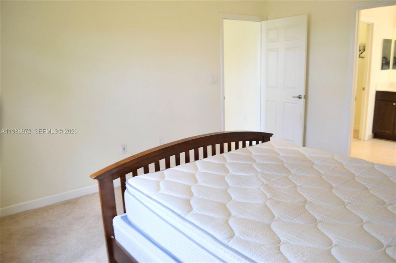 164 NE 23rd Ter, Homestead, FL 33033 Photo