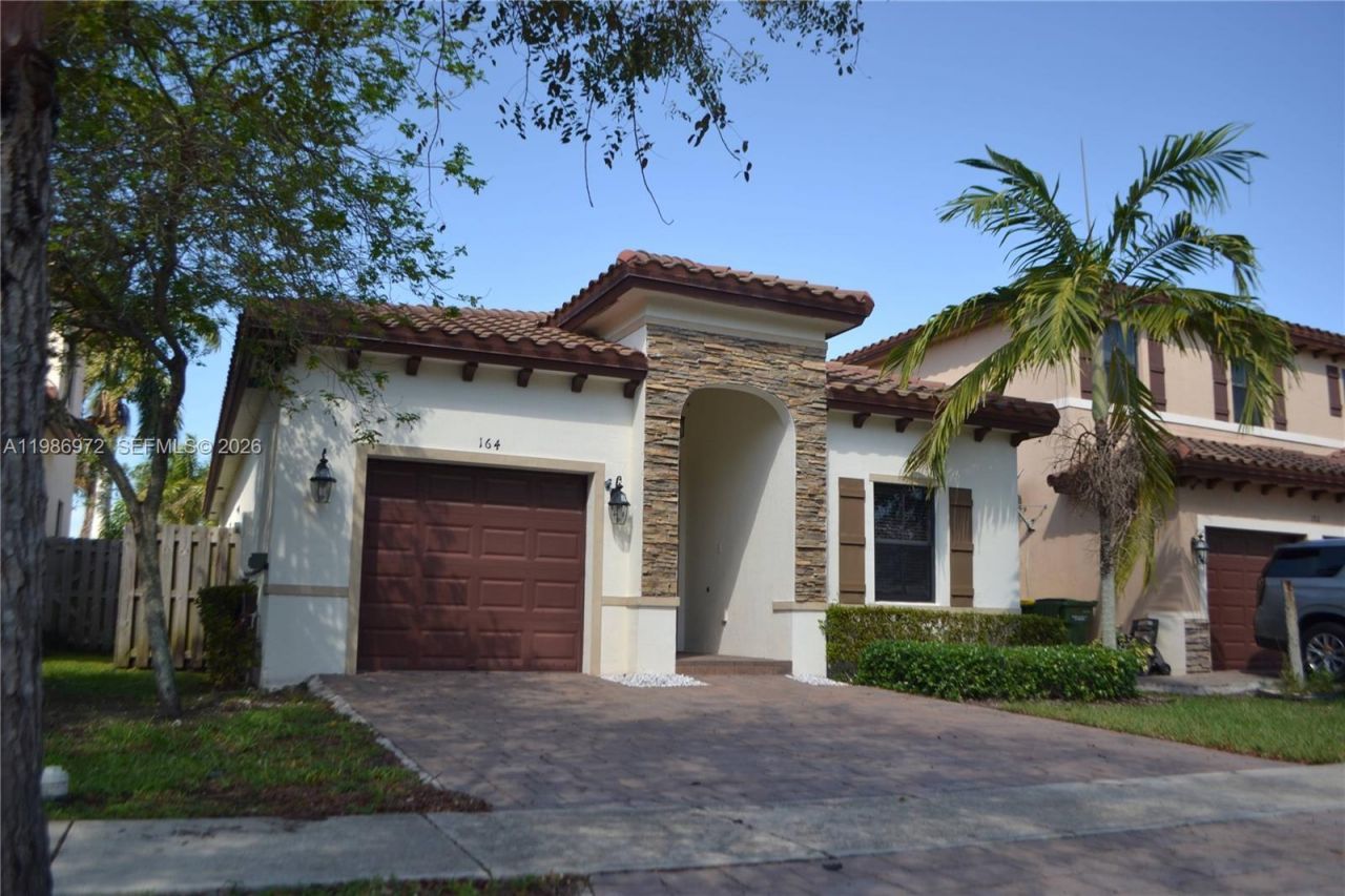 164 NE 23rd Ter , Homestead, FL 33033 Photo