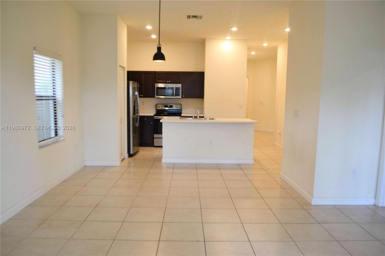 164 NE 23rd Ter , Homestead, FL 33033 Photo