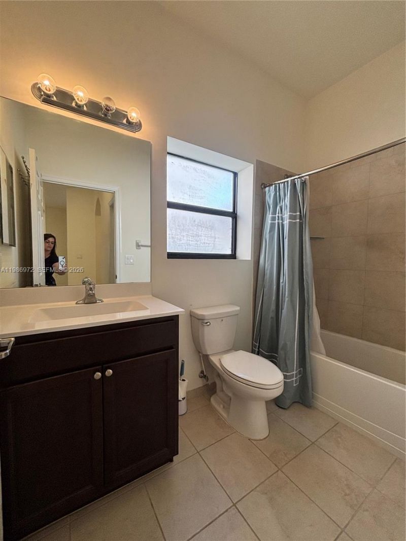 164 NE 23rd Ter, Homestead, FL 33033 Photo