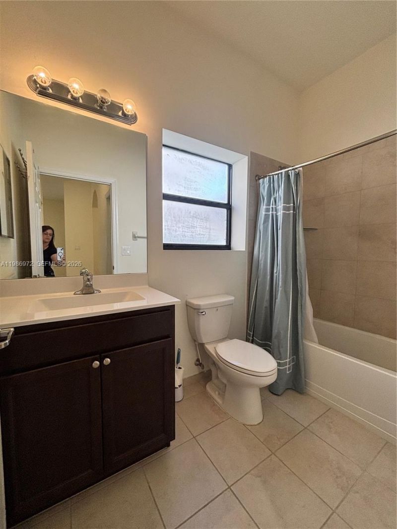 164 NE 23rd Ter, Homestead, FL 33033 Photo