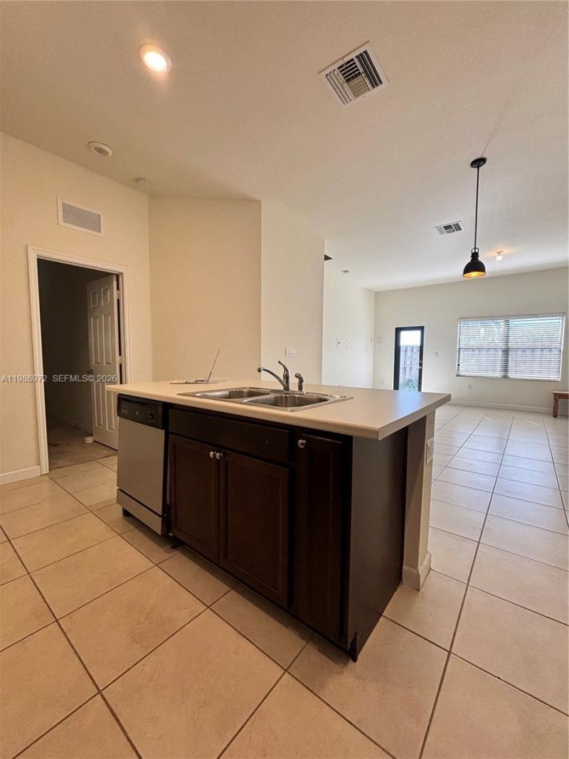 164 NE 23rd Ter, Homestead, FL 33033 Photo