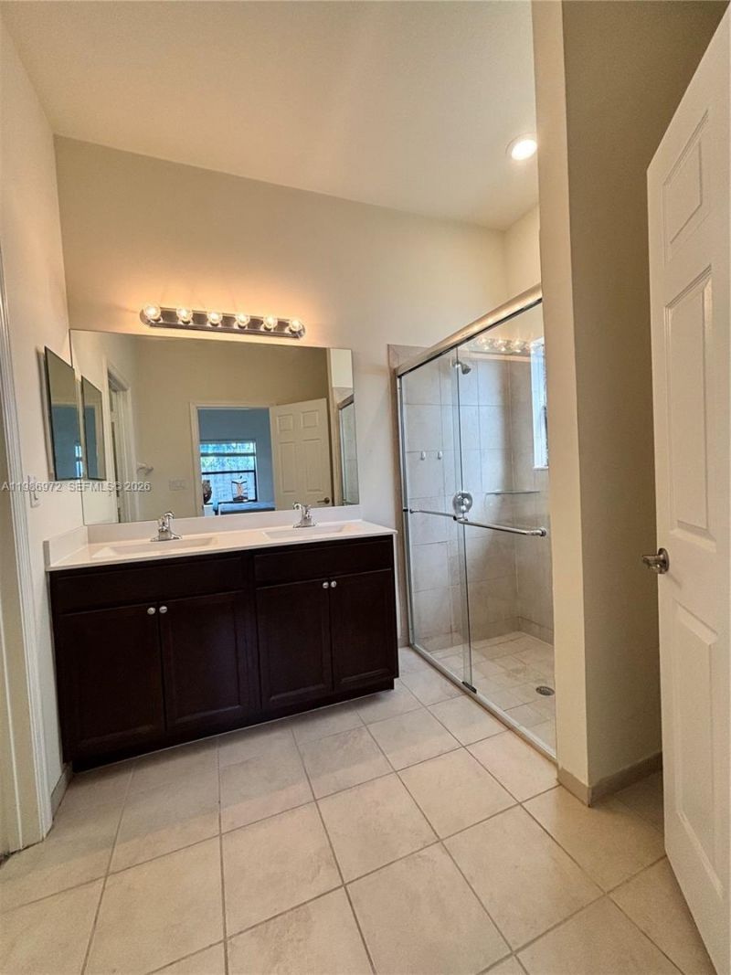 164 NE 23rd Ter, Homestead, FL 33033 Photo