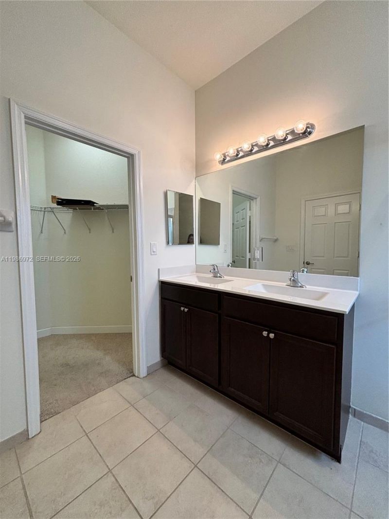 164 NE 23rd Ter, Homestead, FL 33033 Photo