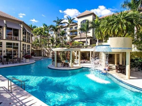 2625 NE 14th Ave , Unit 406, Wilton Manors, FL 33334