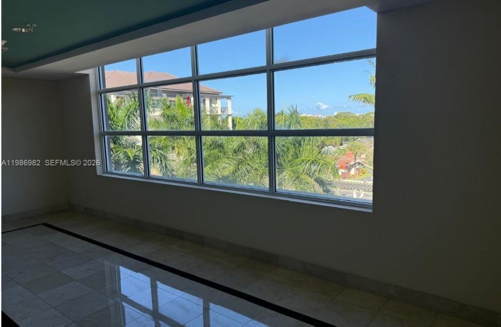 2625 NE 14th Ave, Unit 406, Wilton Manors, FL 33334 Photo