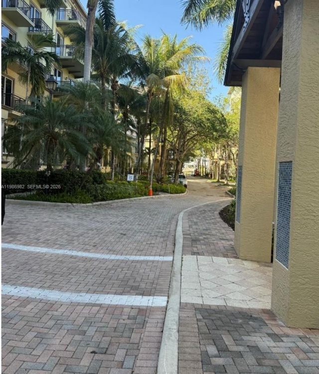 2625 NE 14th Ave, Unit 406, Wilton Manors, FL 33334 Photo