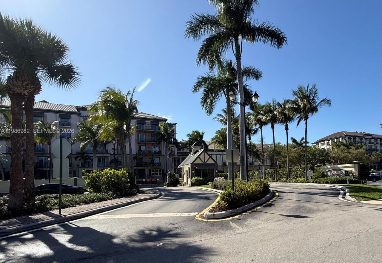 2625 NE 14th Ave, Unit 406, Wilton Manors, FL 33334 Photo