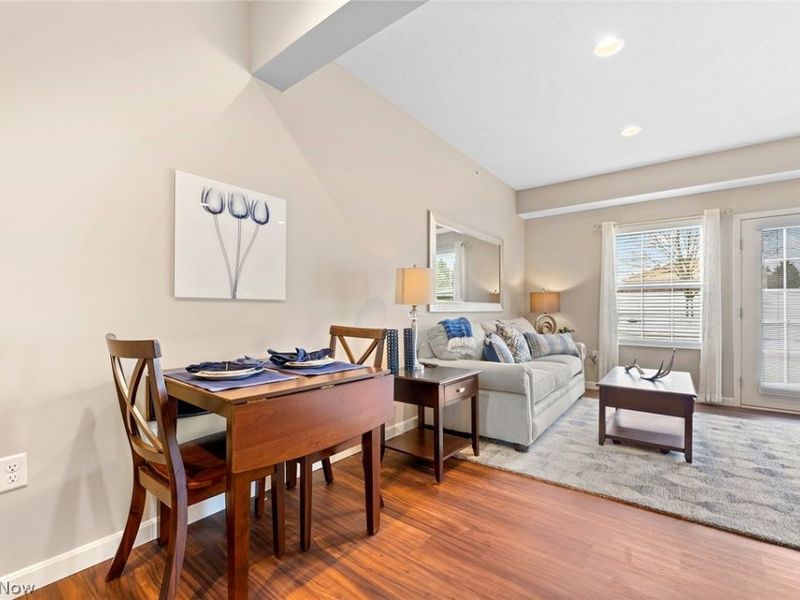 558 Colony Park, Unit 206, Tallmadge, OH 44278 Photo 13