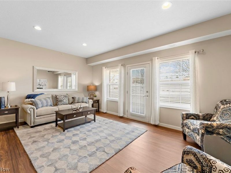 558 Colony Park, Unit 206, Tallmadge, OH 44278 Photo 6