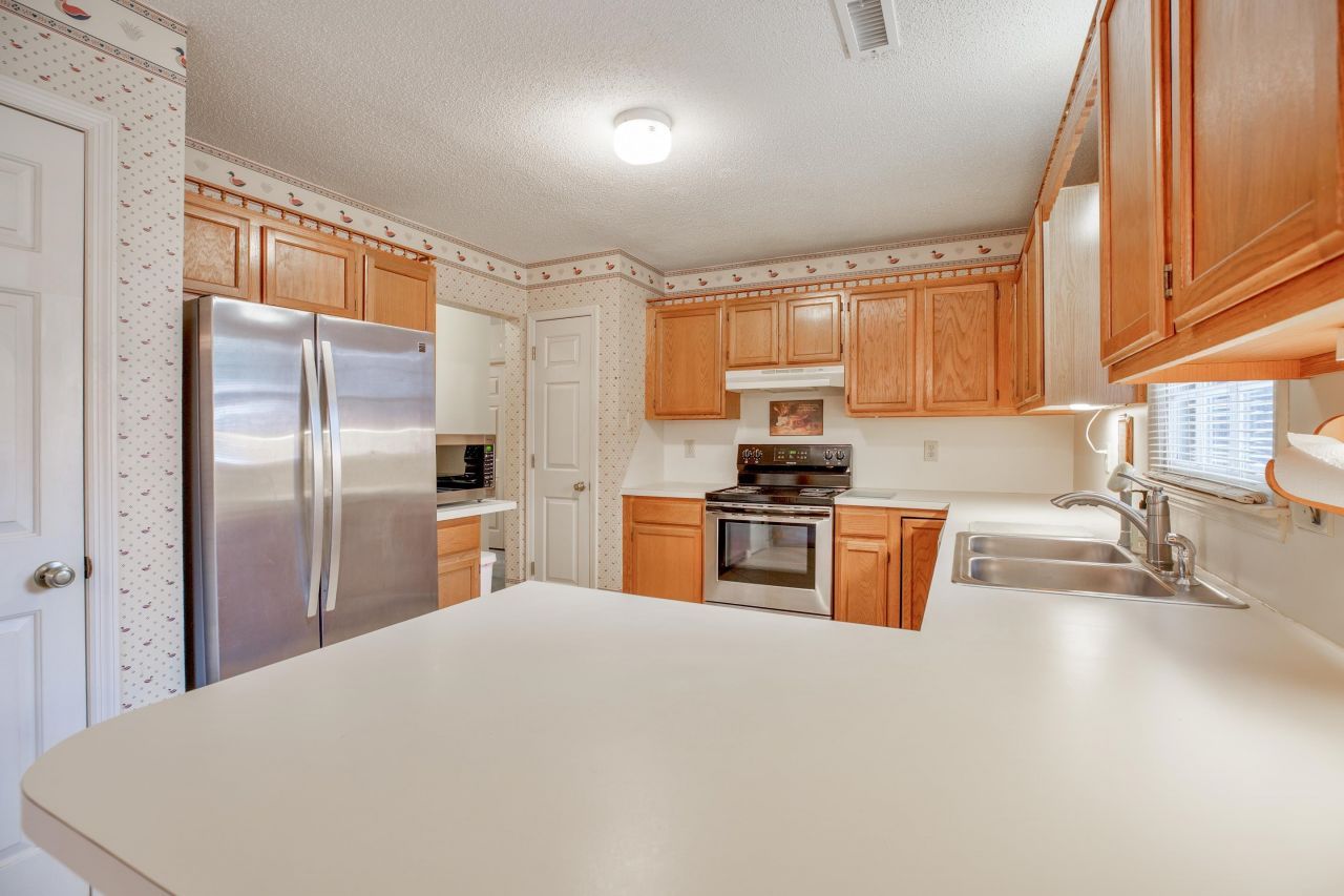 810 Planters Trace Loop Photo 17