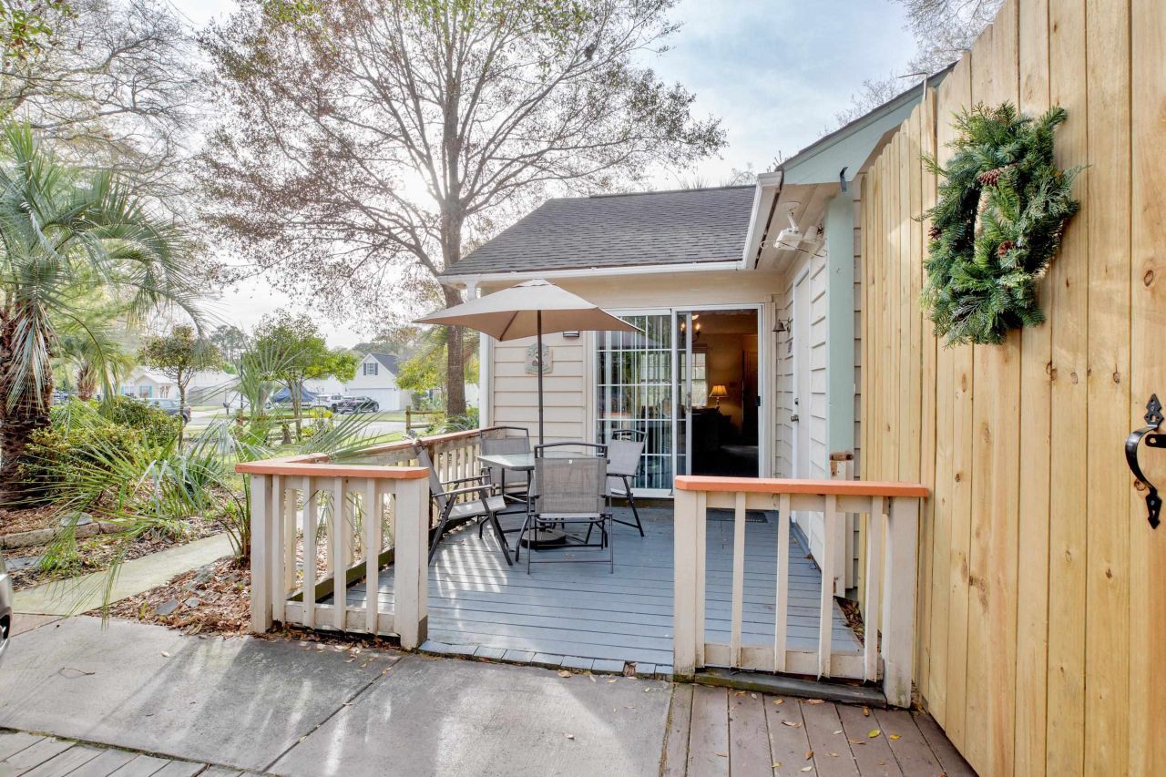 810 Planters Trace Loop Photo 6