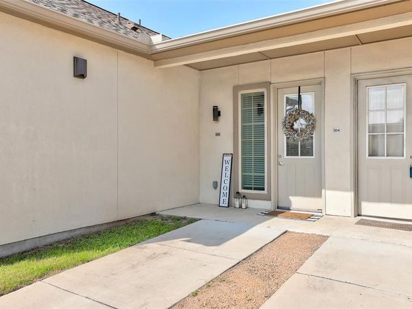 2400 Louis Henna BLVD , Unit 305, Round Rock, TX 78664