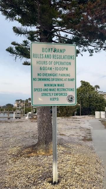 403 63rd Street, Holmes Beach, FL 34217 Photo