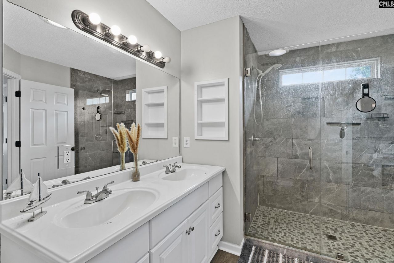 1284 Rockwood Road  Photo 23