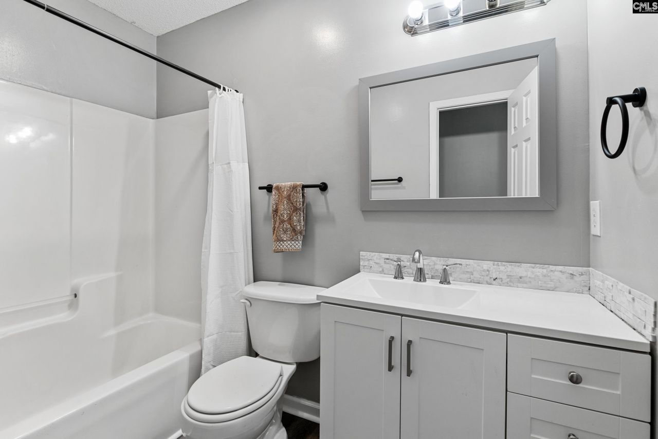 1284 Rockwood Road  Photo 32