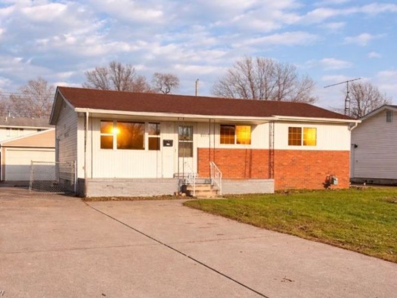 4617 Andover Avenue, Lorain, OH 44055 Photo 2