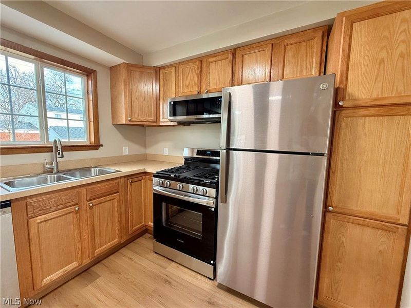 4617 Andover Avenue, Lorain, OH 44055 Photo 3