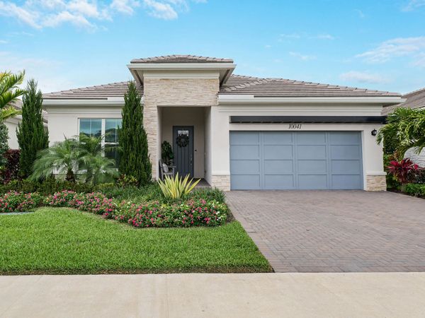 10041 Regency Way, Palm Beach Gardens, FL 33412