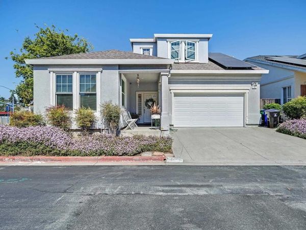 11 Fallen Leaf Ct, Rodeo, CA 94572