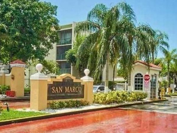 8860 Fontainebleau Blvd , Unit 506, Miami, FL 33172