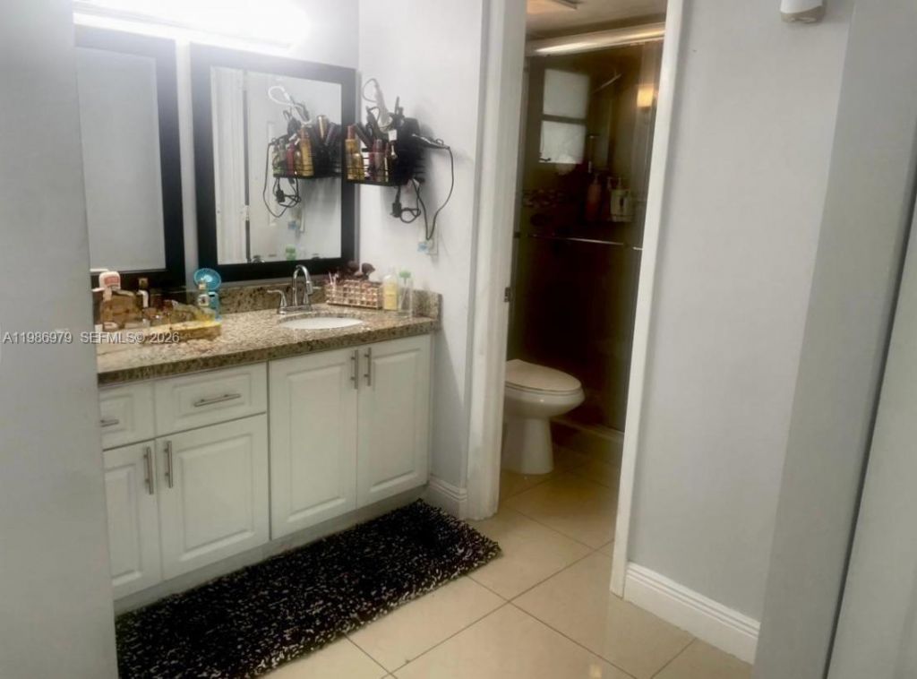 8860 Fontainebleau Blvd , Unit 506, Miami, FL 33172 Photo