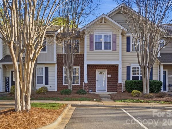 8422 Chaceview Court, Charlotte, NC 28269