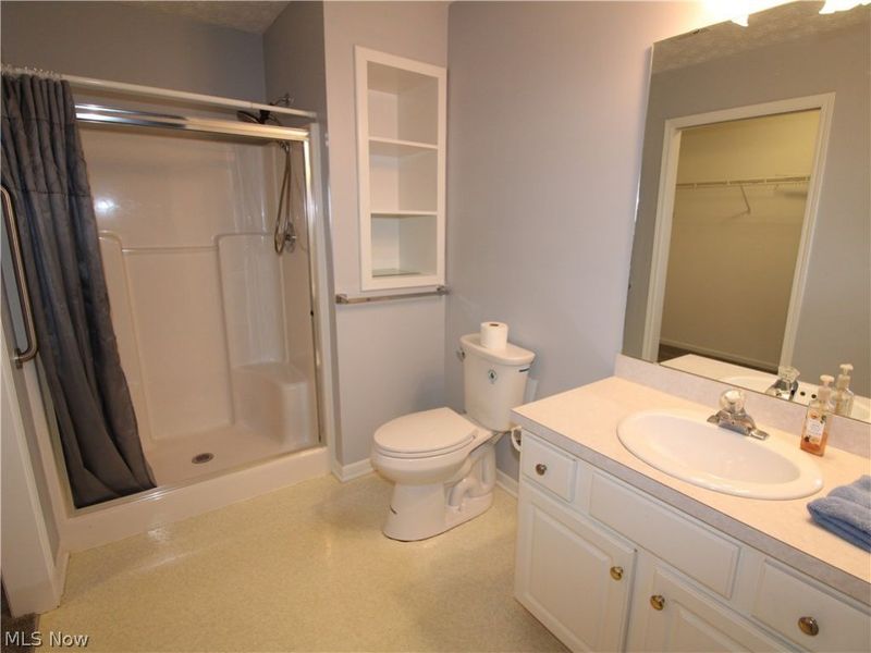 148 Bentley Drive, Elyria, OH 44035 Photo 27