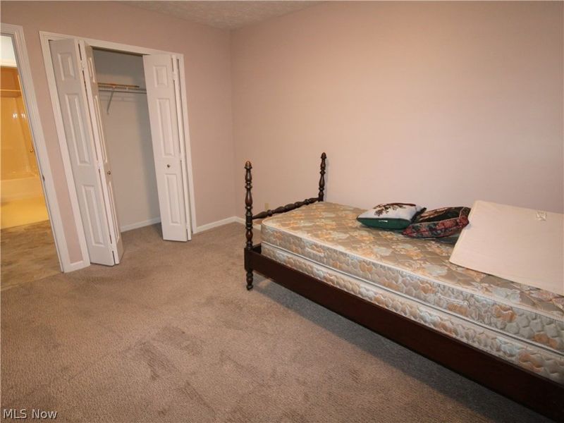 148 Bentley Drive, Elyria, OH 44035 Photo 32