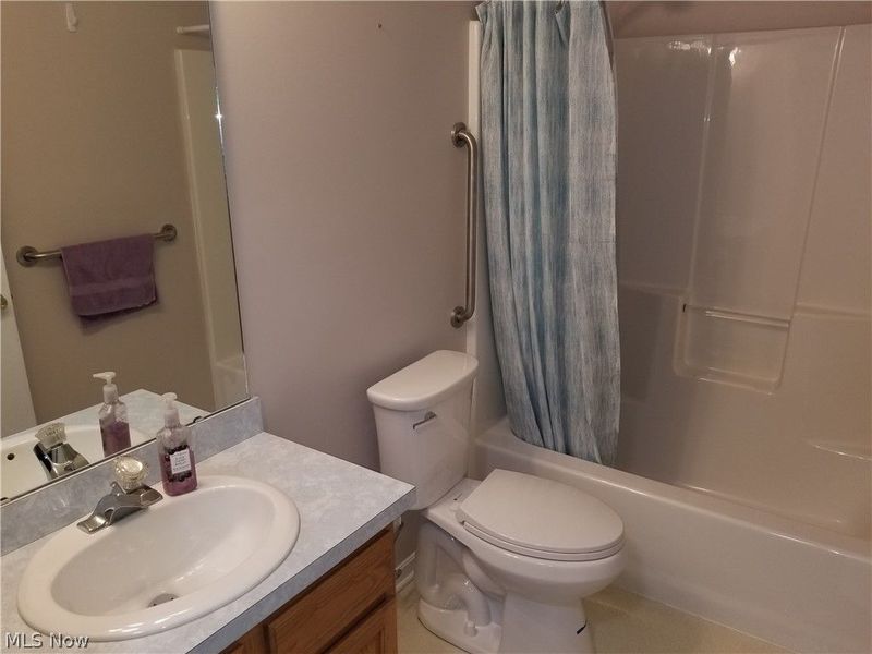 148 Bentley Drive, Elyria, OH 44035 Photo 34