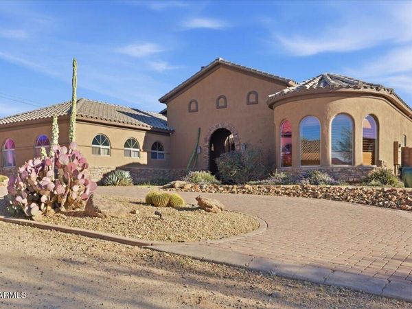 39410 N 7TH Street, Phoenix, AZ 85086