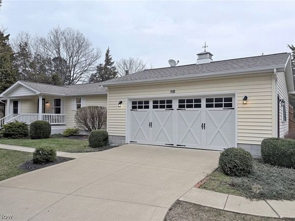 110 Pickerel, Kelleys Island, OH 43438