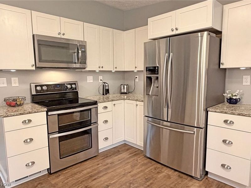 110 Pickerel, Kelleys Island, OH 43438 Photo 11