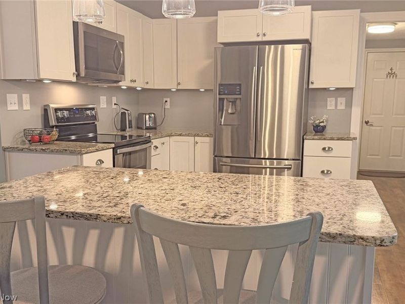 110 Pickerel, Kelleys Island, OH 43438 Photo 9