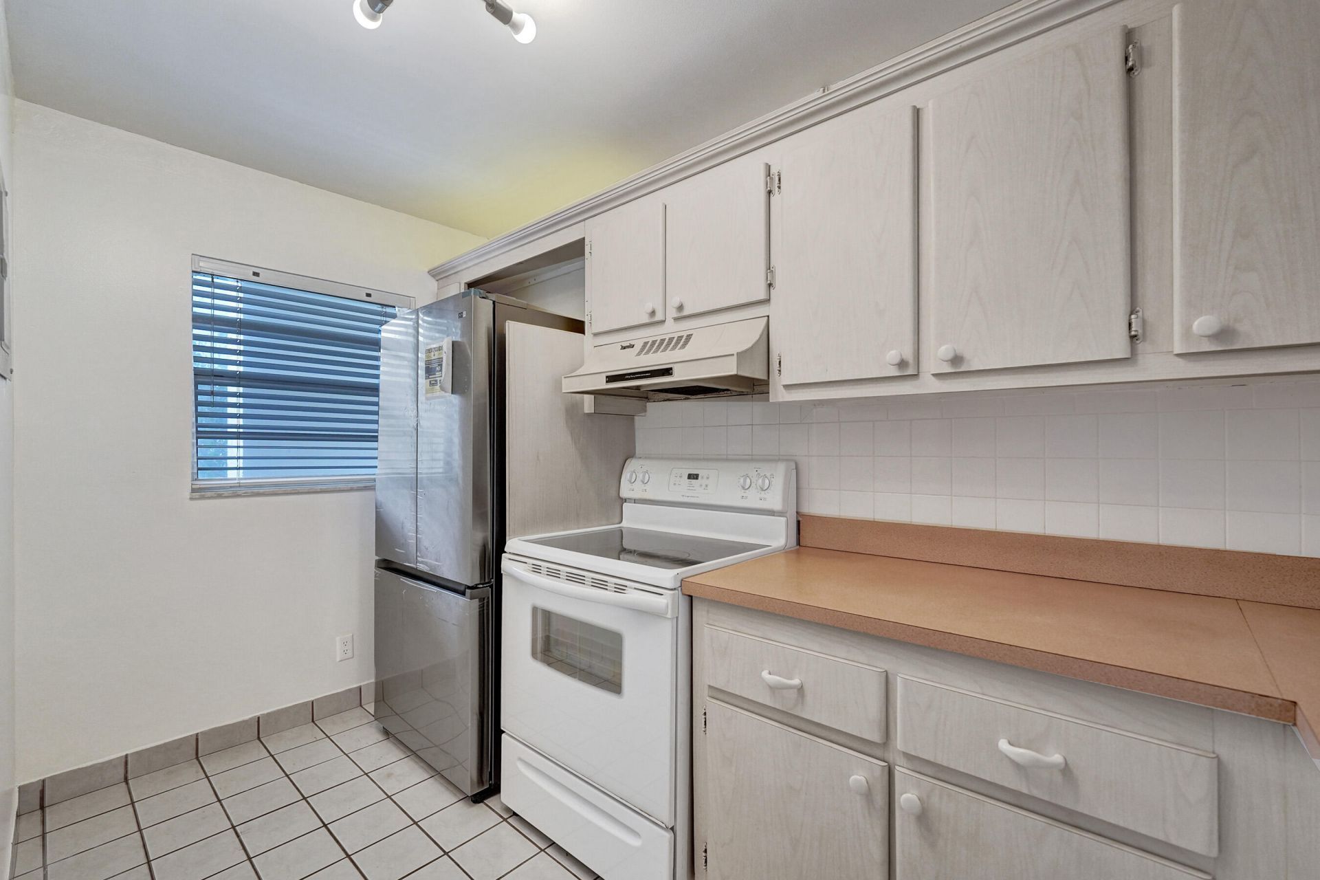 9470 Poinciana Place, Unit 308, Davie, FL 33324 Photo