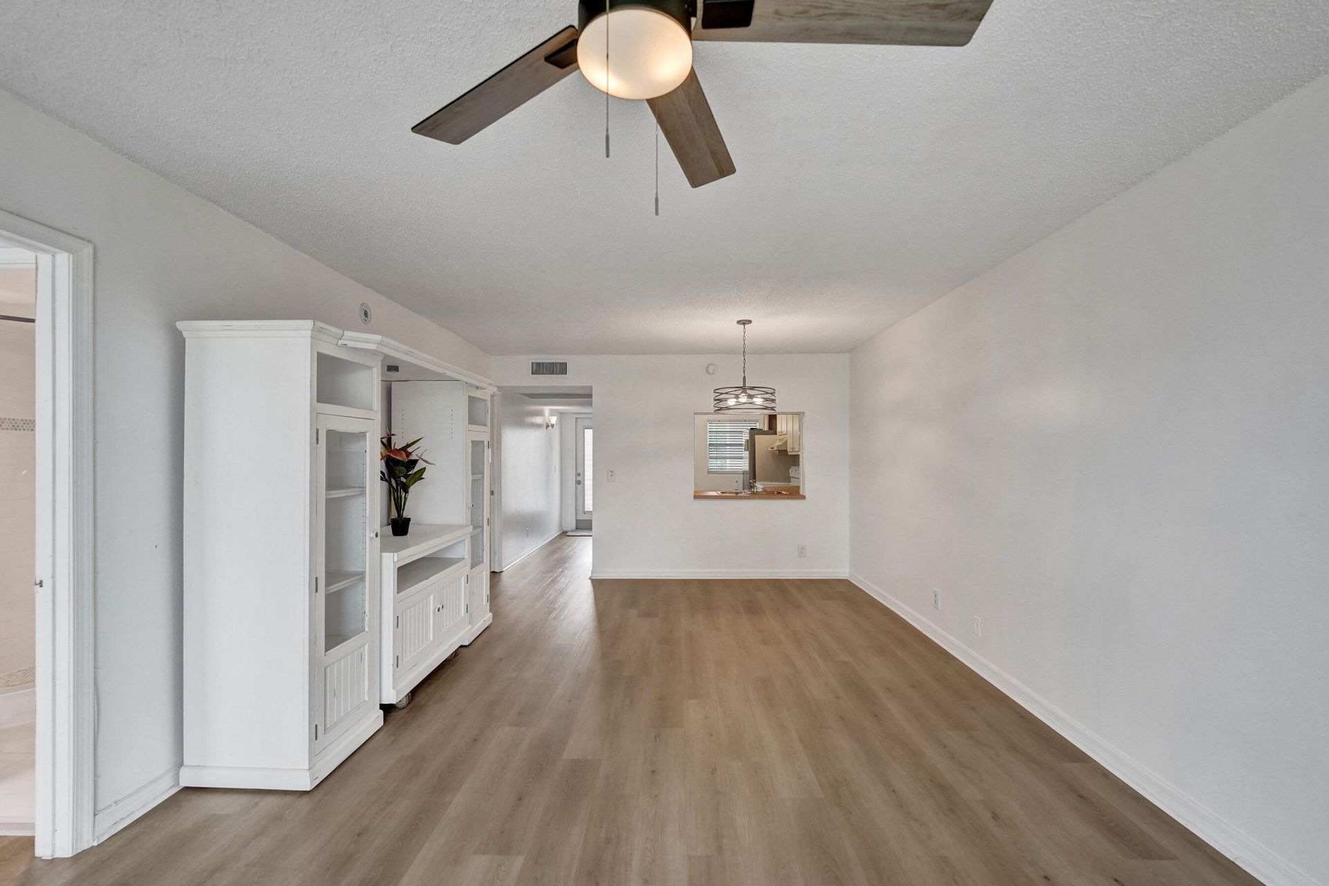 9470 Poinciana Place, Unit 308, Davie, FL 33324 Photo