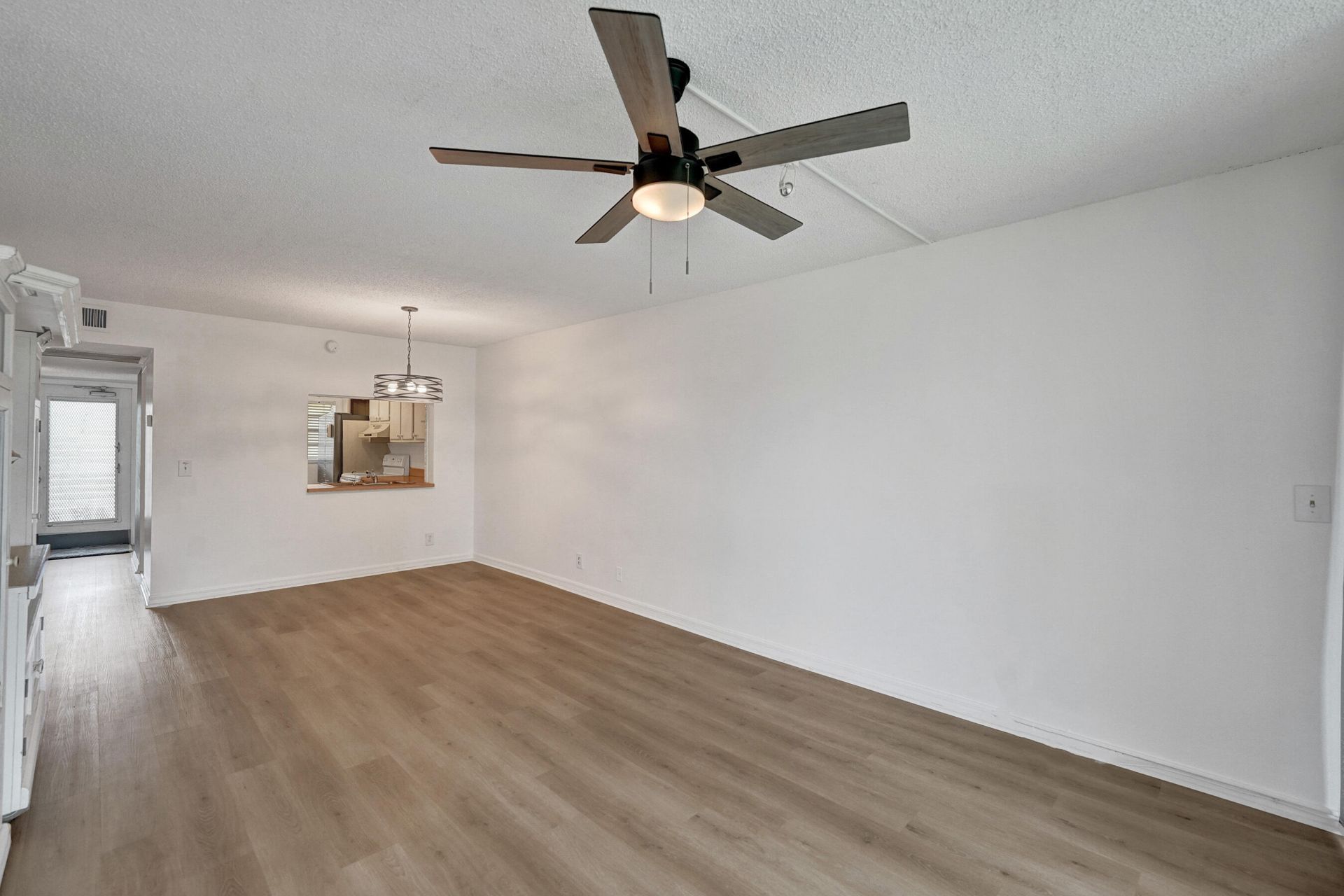 9470 Poinciana Place, Unit 308, Davie, FL 33324 Photo