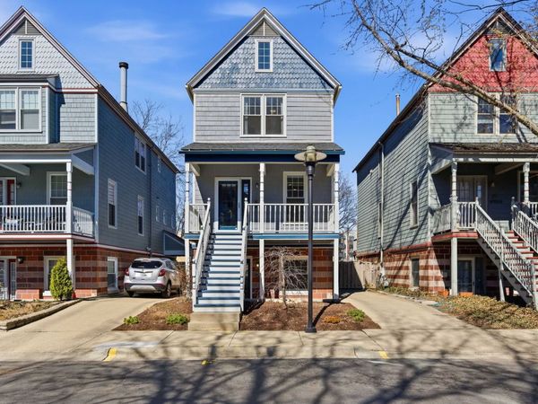 4701 S Woodlawn Avenue , Chicago, IL 60615