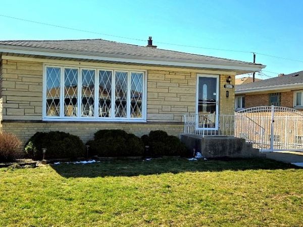 8517 W CARMEN Avenue , Chicago, IL 60656