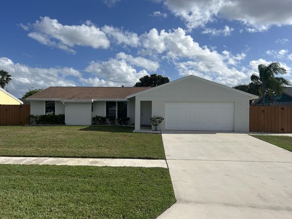 5080 Little Beth Drive S, Boynton Beach, FL 33472