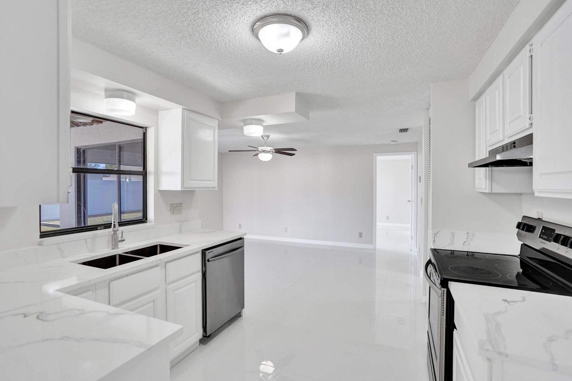 5080 Little Beth Drive S, Boynton Beach, FL 33472 Photo