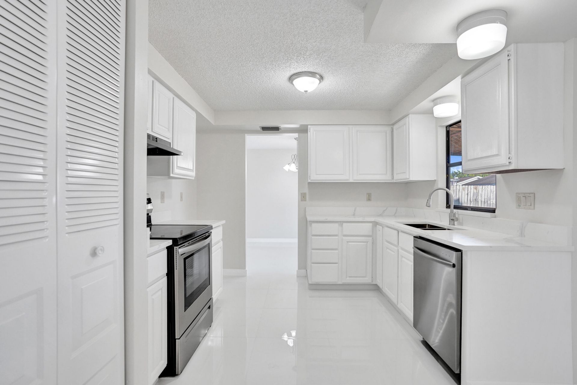 5080 Little Beth Drive S, Boynton Beach, FL 33472 Photo