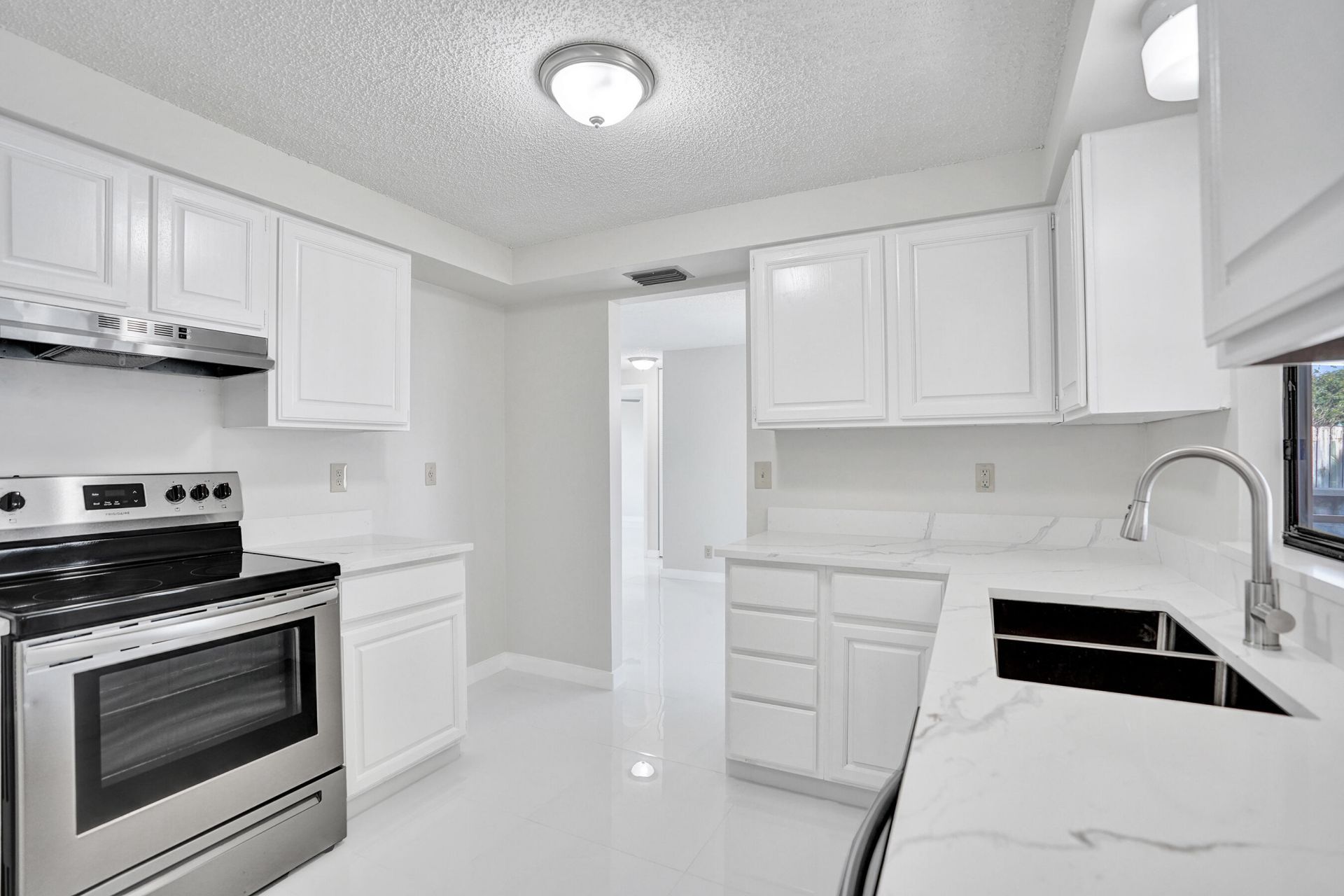 5080 Little Beth Drive S, Boynton Beach, FL 33472 Photo